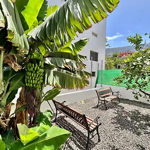 https://casa-tina.tenerifehoteles.net